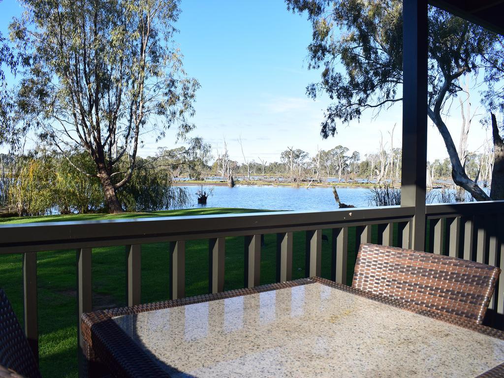 Cohuna Waterfront Holiday Park מראה חיצוני תמונה