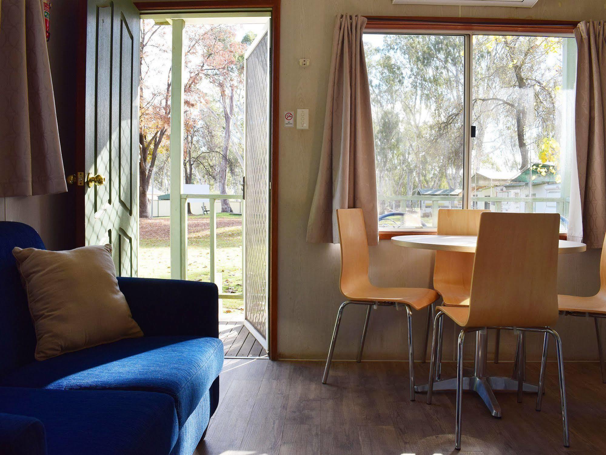 Cohuna Waterfront Holiday Park מראה חיצוני תמונה