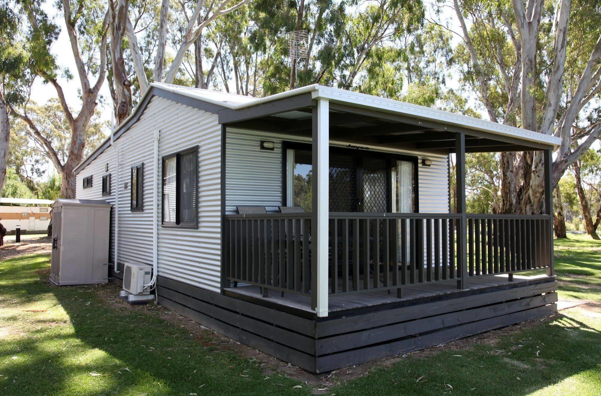 Cohuna Waterfront Holiday Park מראה חיצוני תמונה