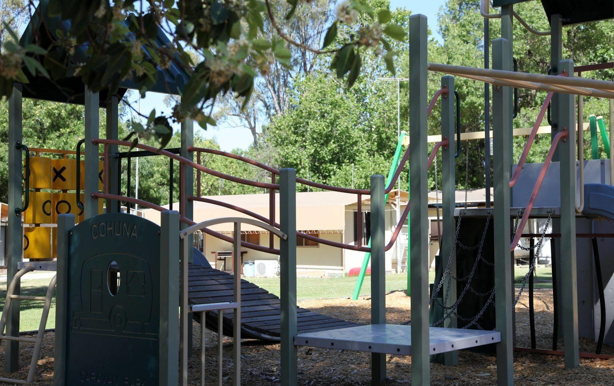 Cohuna Waterfront Holiday Park מראה חיצוני תמונה